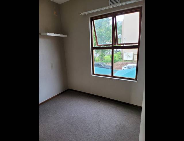 2 BEDROOM APARTMENT FOR SALE IN PELHAM